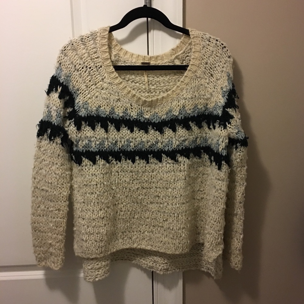 Free People sweater barely worn size small